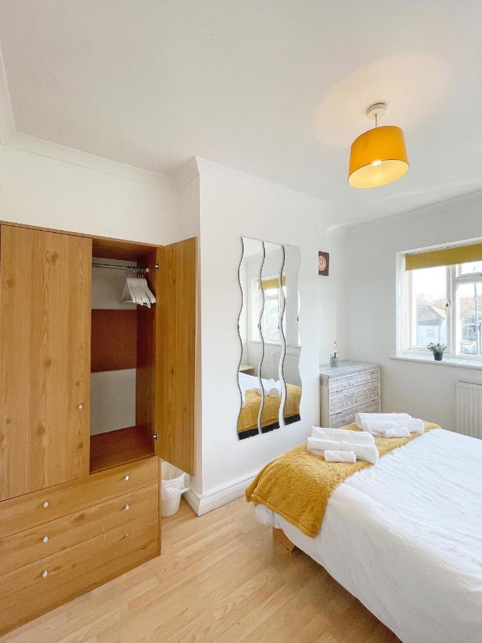 דירות גרייבסנד 3 Bed Duplex Flat, Free Wifi & Netflix, Ideal For Contractors מראה חיצוני תמונה