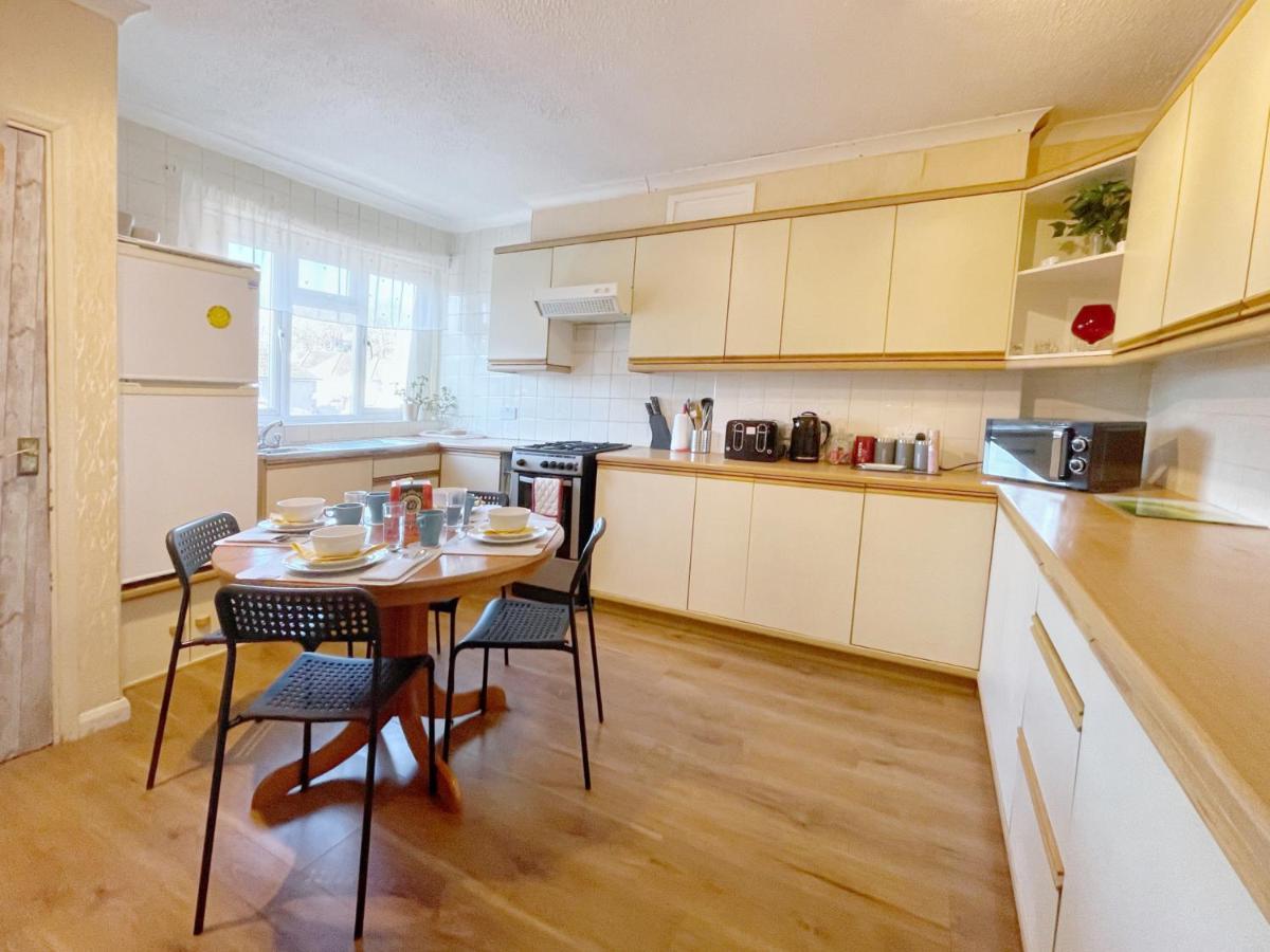 דירות גרייבסנד 3 Bed Duplex Flat, Free Wifi & Netflix, Ideal For Contractors מראה חיצוני תמונה