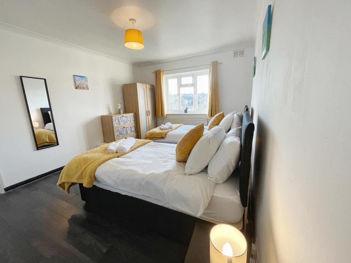 דירות גרייבסנד 3 Bed Duplex Flat, Free Wifi & Netflix, Ideal For Contractors מראה חיצוני תמונה