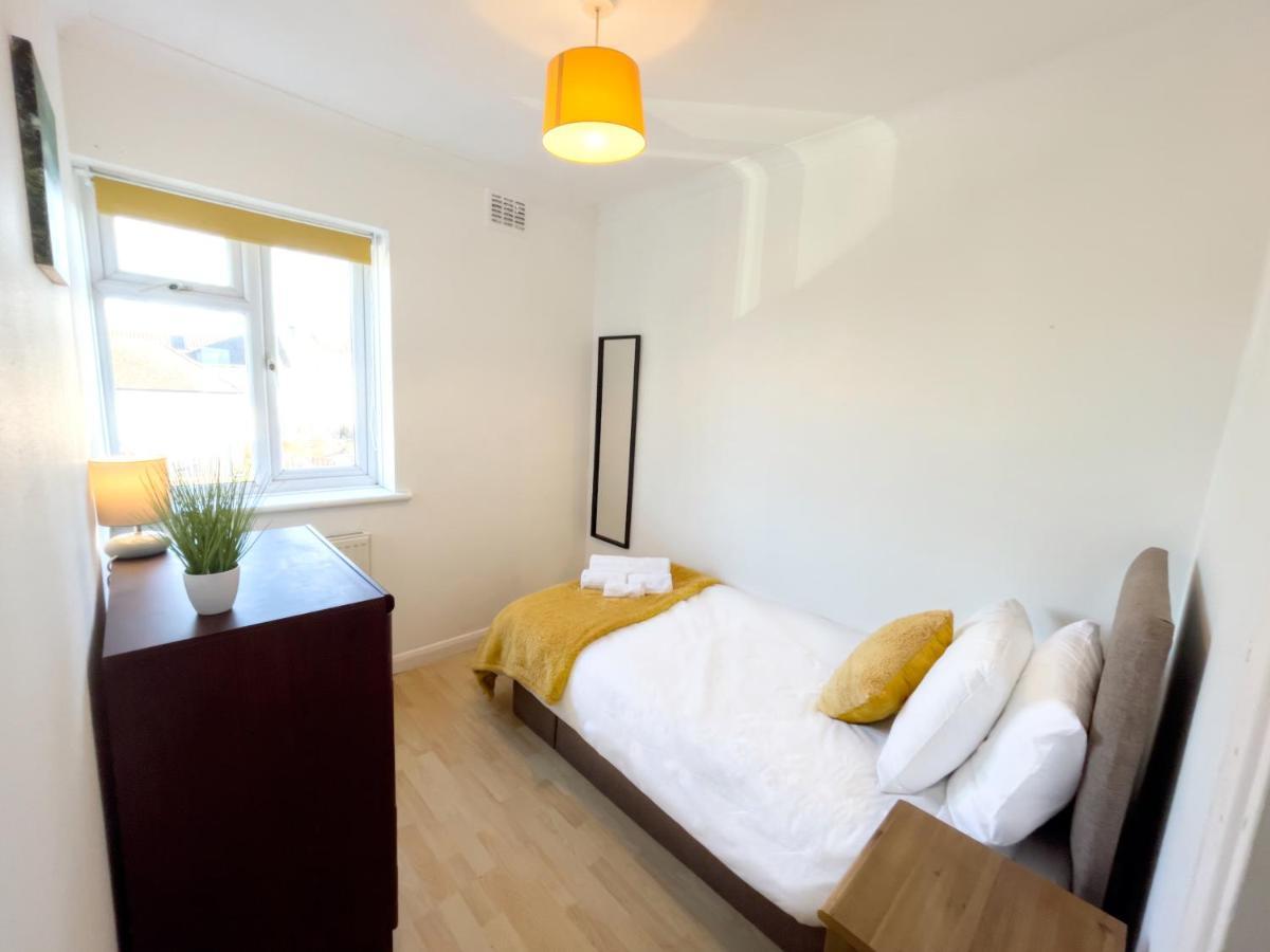דירות גרייבסנד 3 Bed Duplex Flat, Free Wifi & Netflix, Ideal For Contractors מראה חיצוני תמונה